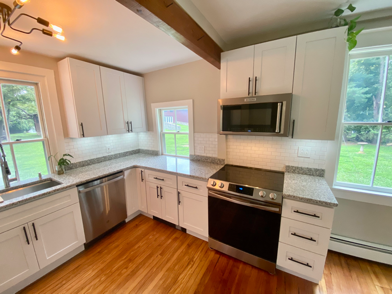 421 Thornton Rd - Photo 2 of 24