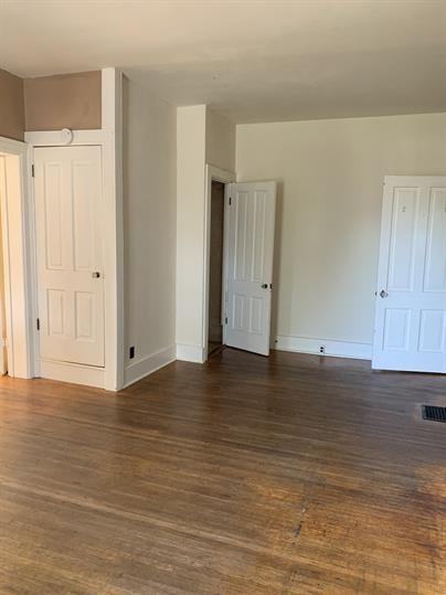 315 N Van Buren Avenue - Photo 2 of 11