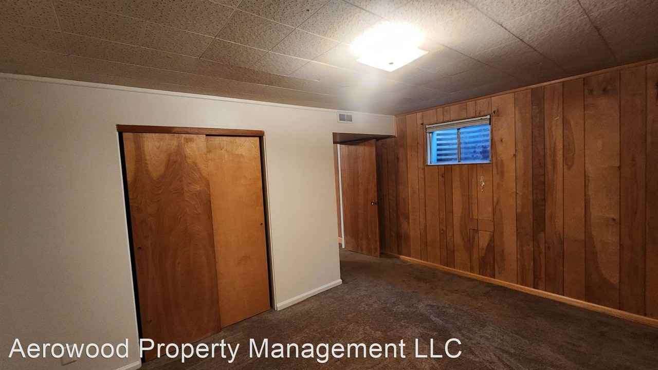 5648 W Alder Way - Photo 2 of 35