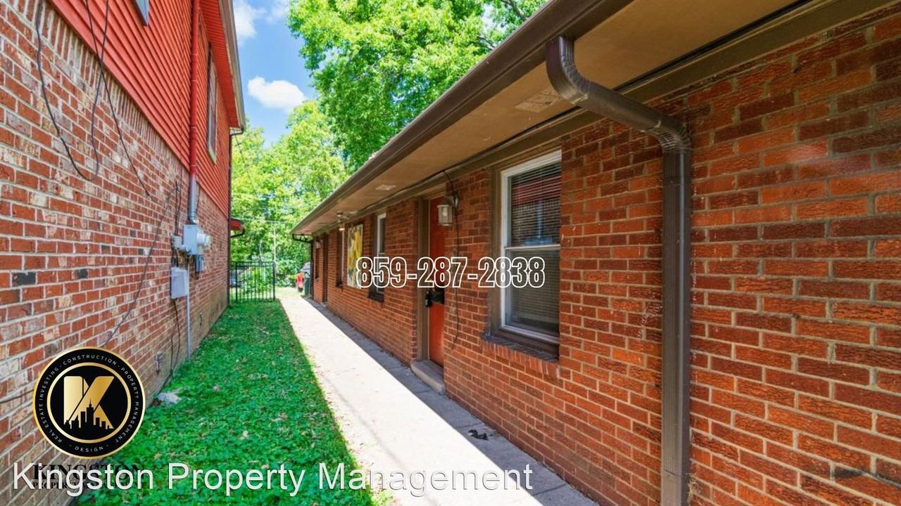 557 N. Limestone - Photo 2 of 11