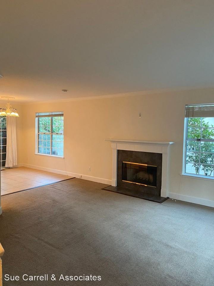7624 Bodega Ave - Photo 2 of 25