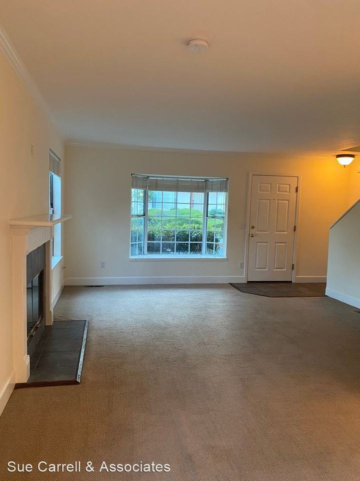 7624 Bodega Ave - Photo 3 of 25