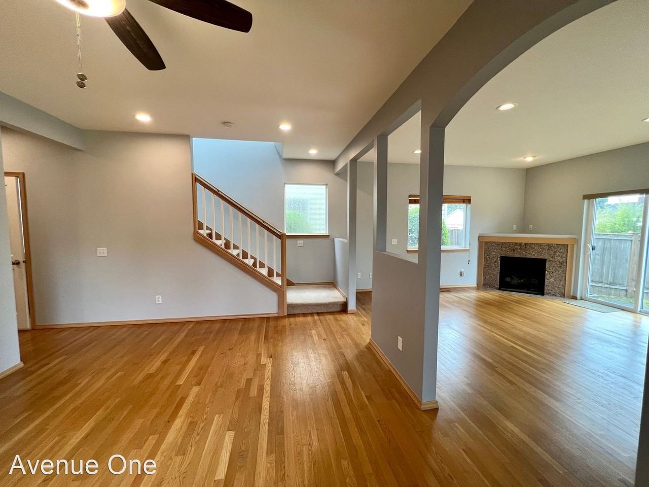 10506 N Park Ave N - Photo 3 of 33