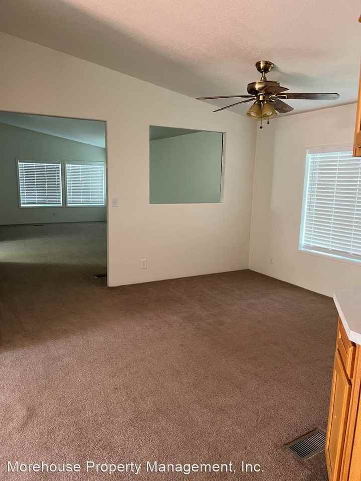 14007 Meadowbrook Ln - Photo 2 of 19