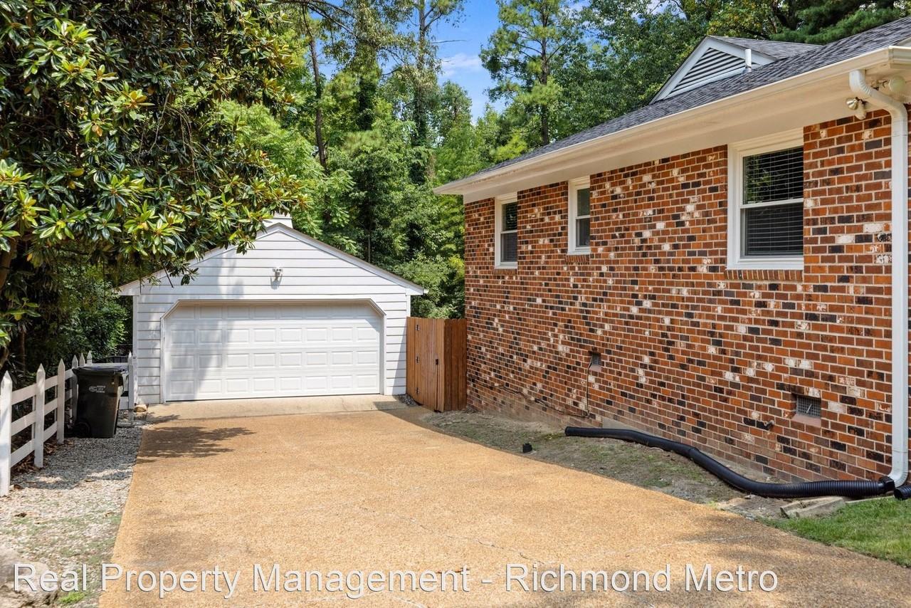 5804 Riverside Dr - Photo 2 of 30