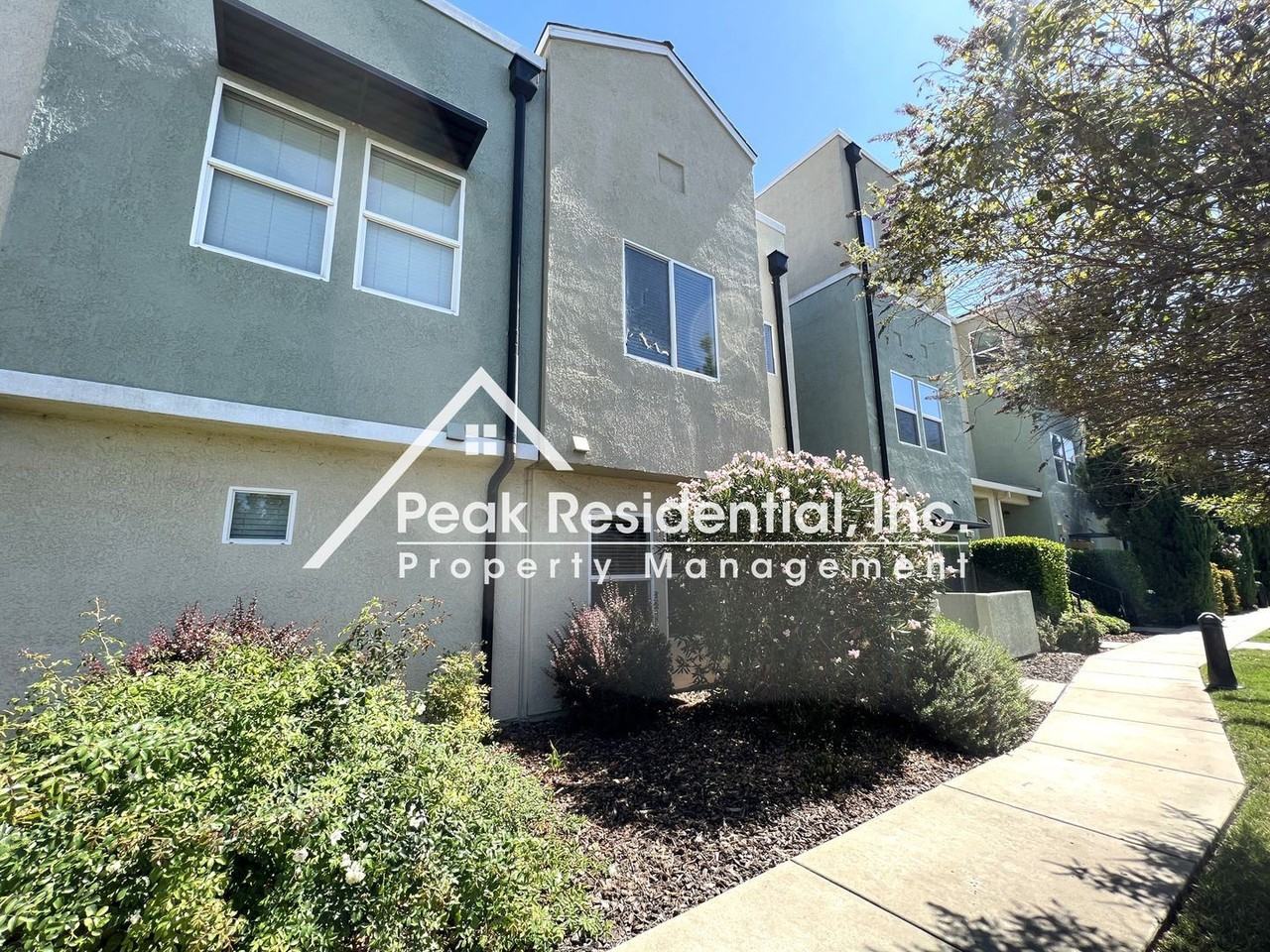 3916 E Commerce Way - Photo 2 of 2