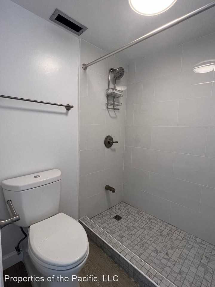 1333 Heulu St #305 - Photo 2 of 17
