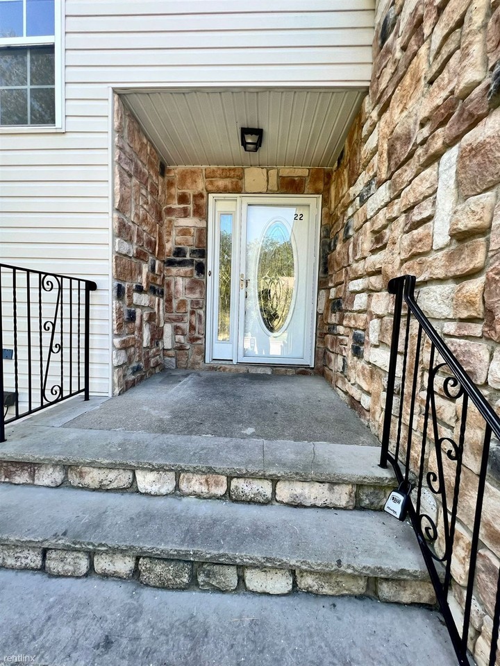 22 Kinglet Ave - Photo 2 of 33