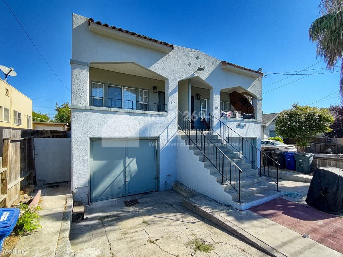 437 E 9th St - Photo 3 of 13