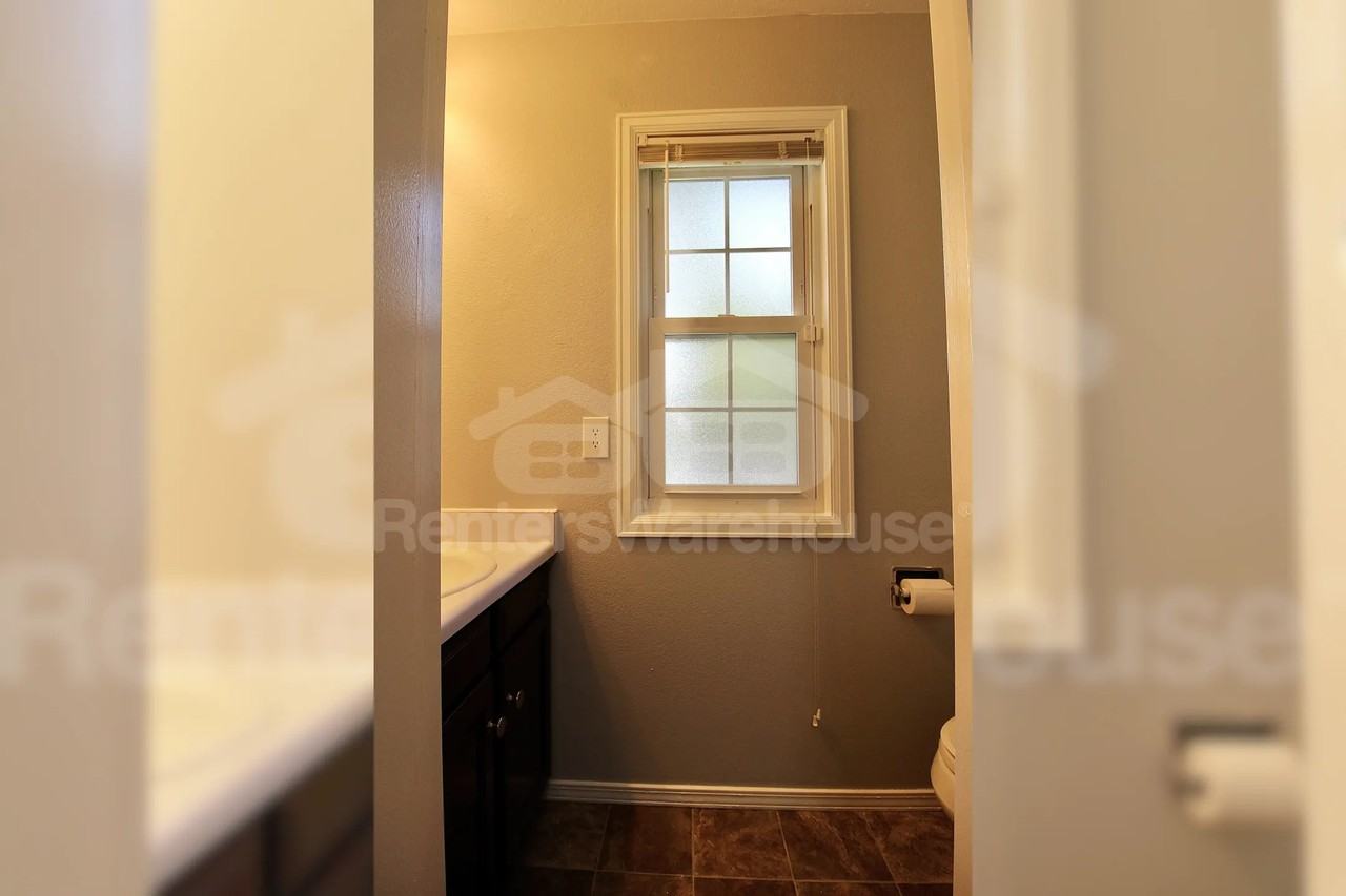 2284 S Jasper Way - Photo 3 of 16