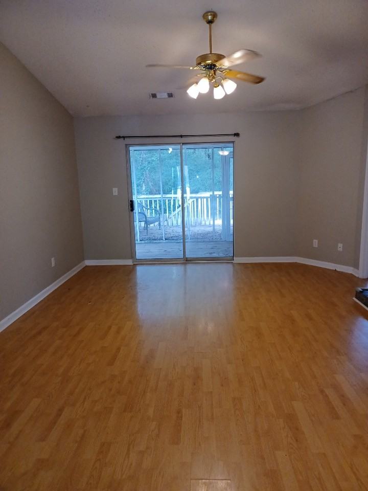 130 Wesleyan Way - Photo 2 of 7