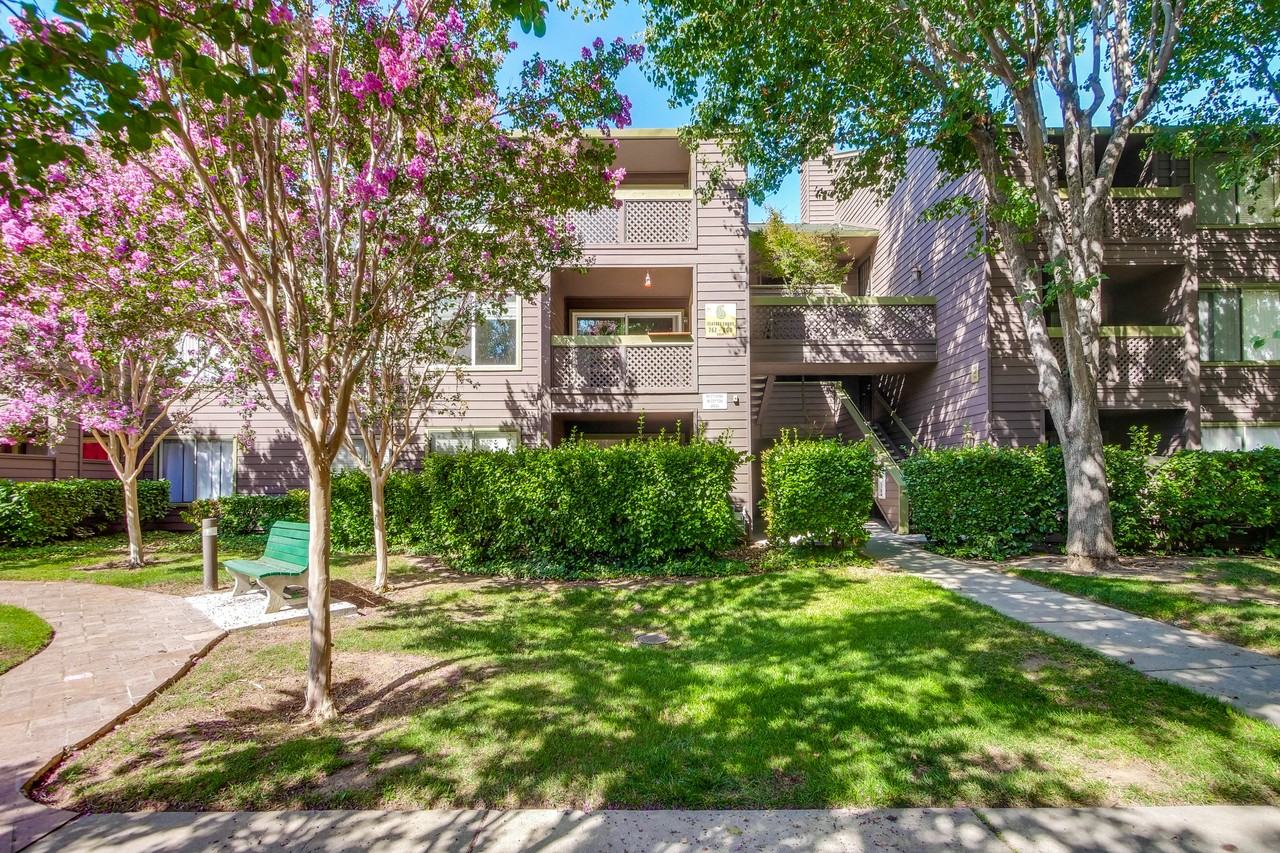 796 Teatree Ct - Photo 2 of 50