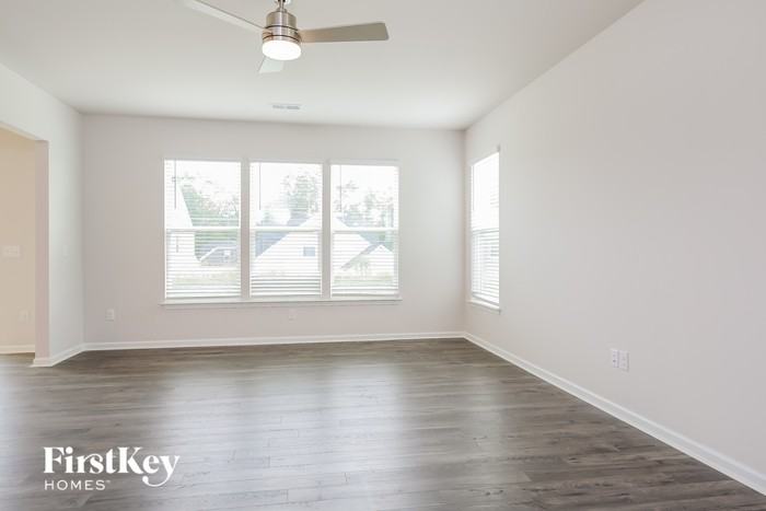 206 Stonefence Dr - Photo 3 of 16