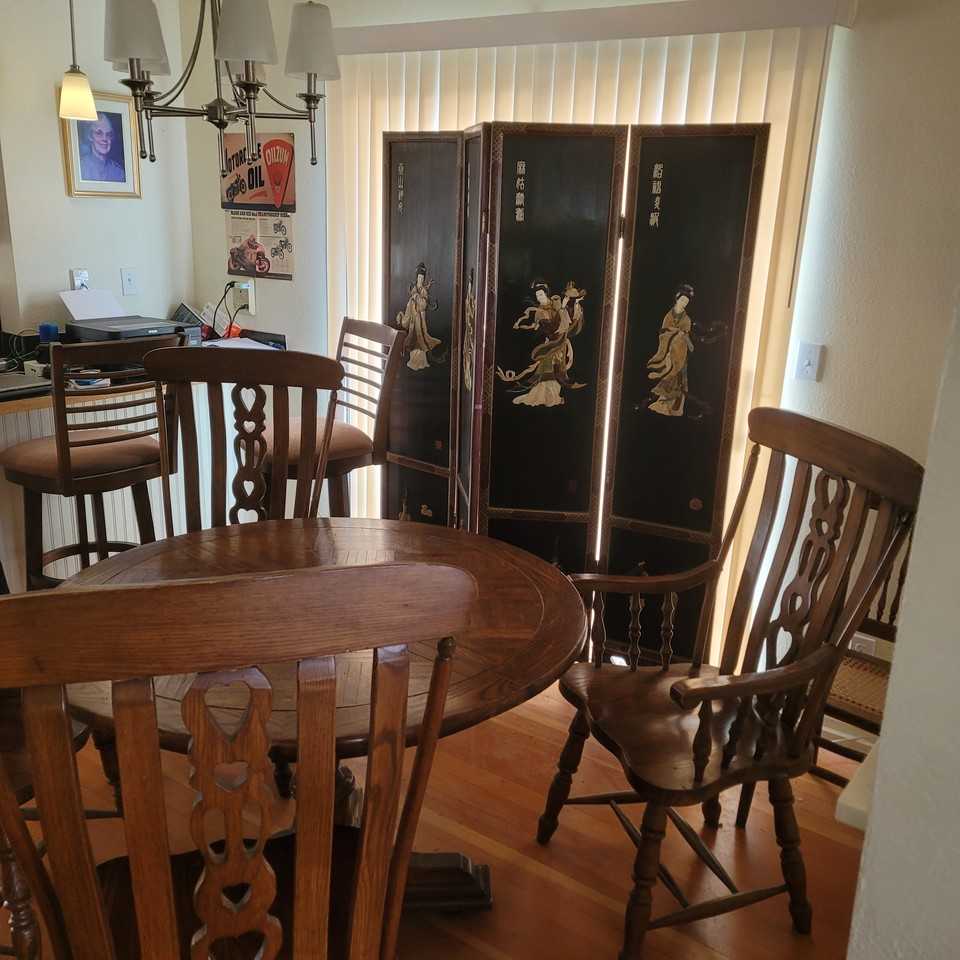 824 E Street - Photo 2 of 6