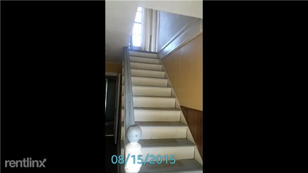 902 walnut street - Photo 3 of 11