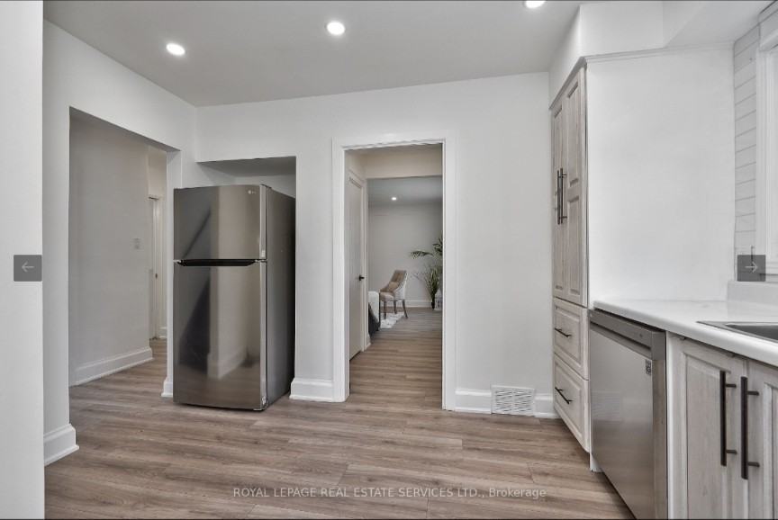 395 Mountain Crest Avenue - Photo 3 of 20