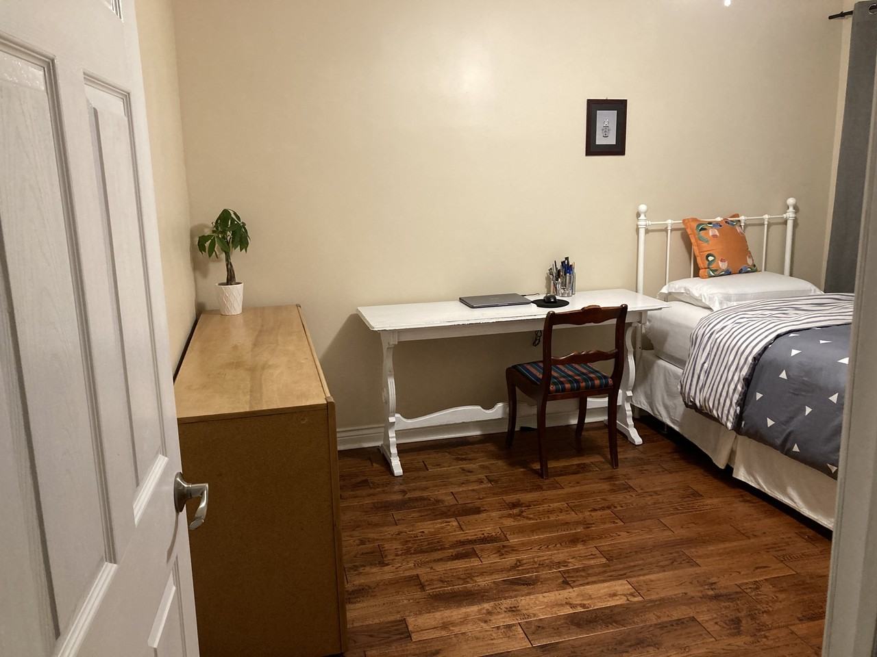 53 Barrhead Crescent - Photo 3 of 16