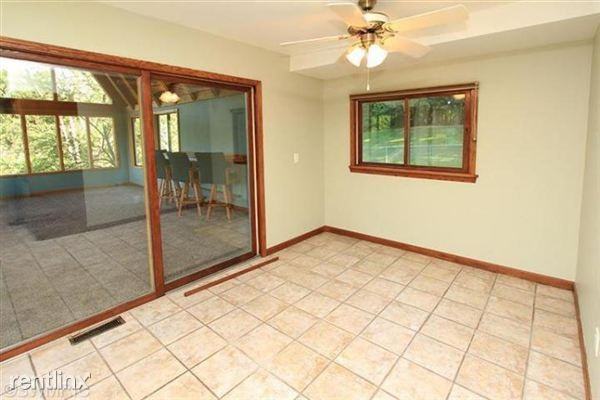 23197 Sunset Dr - Photo 3 of 10