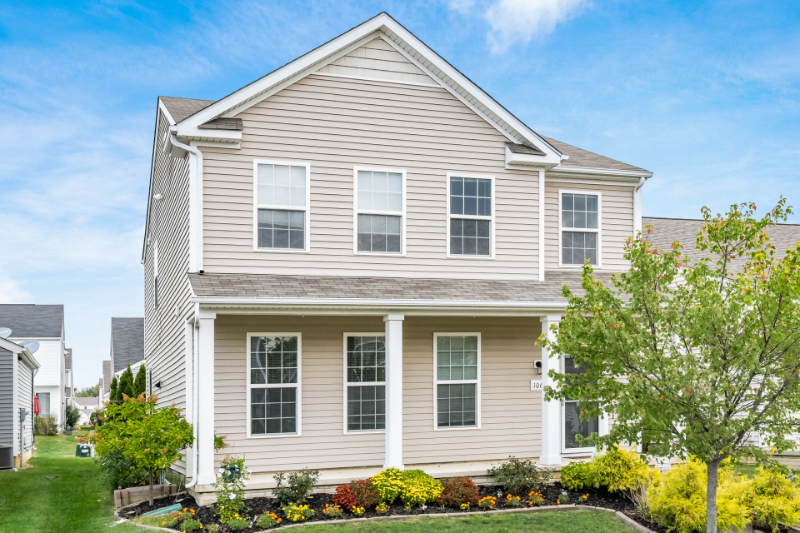 106 Holly Hock Ln - Photo 3 of 45