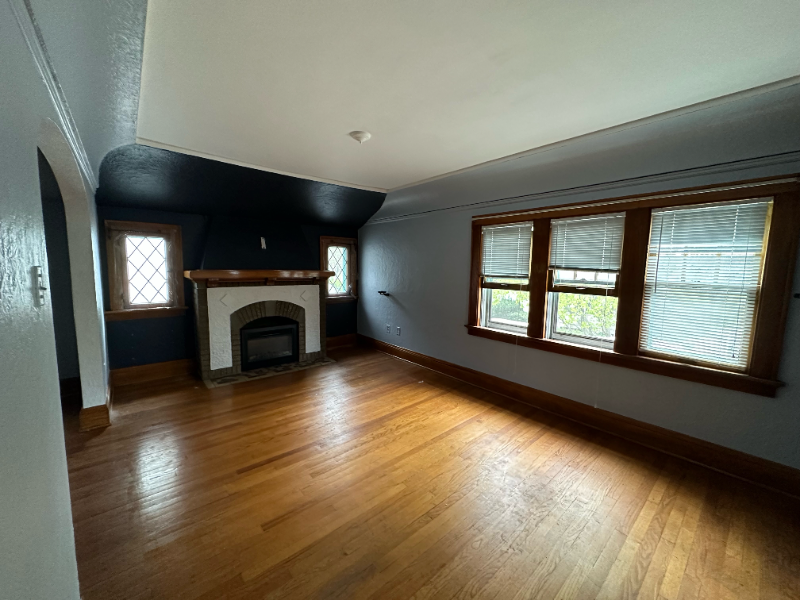 1312 S 73rd St - Photo 2 of 6