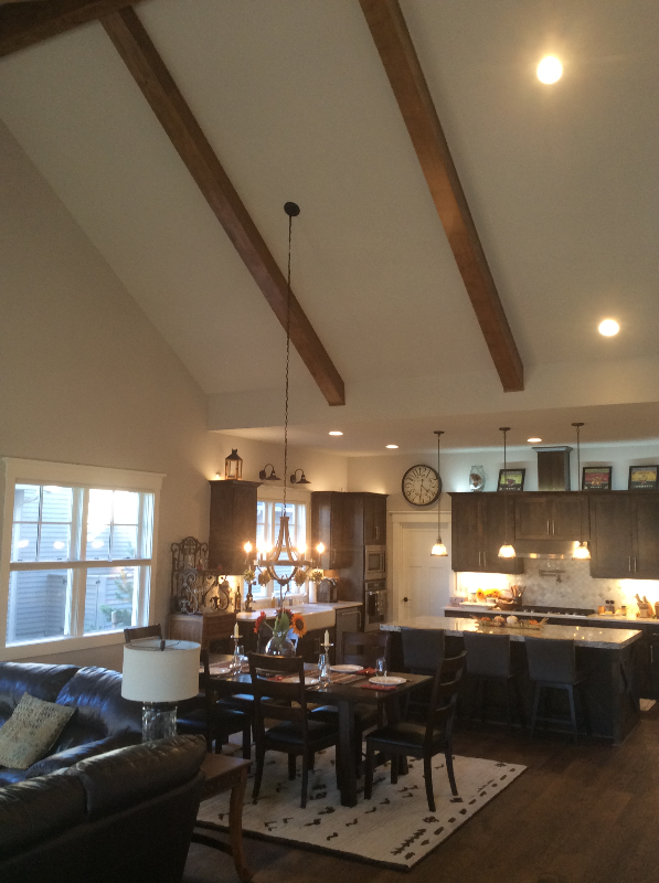 750 Redwood St - Photo 2 of 16