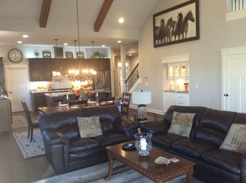 750 Redwood St - Photo 3 of 16