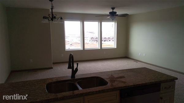 5806 Anna Ave - Photo 2 of 6