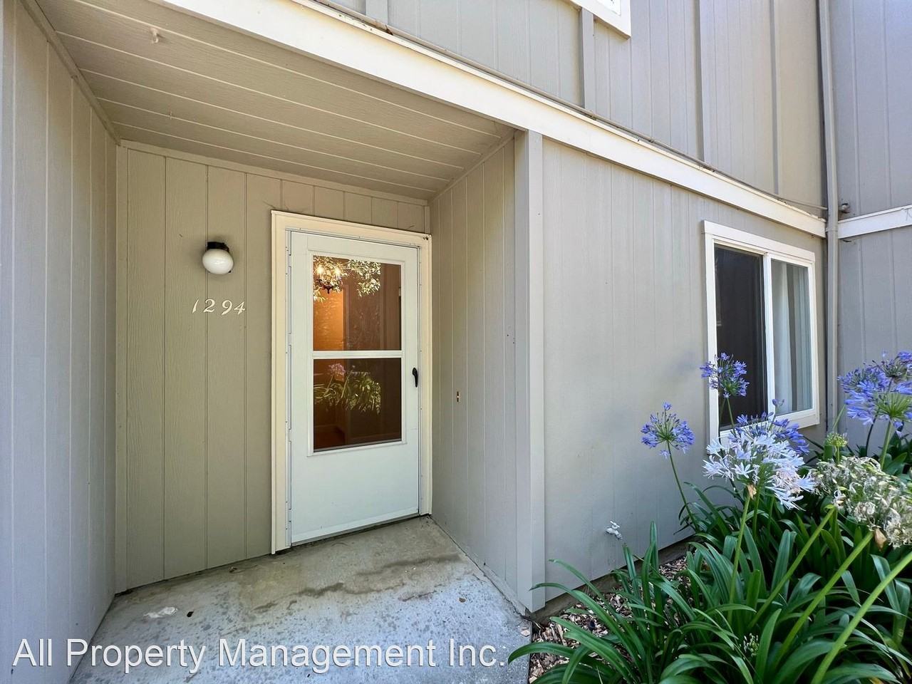1294 Rosita Rd - Photo 2 of 44