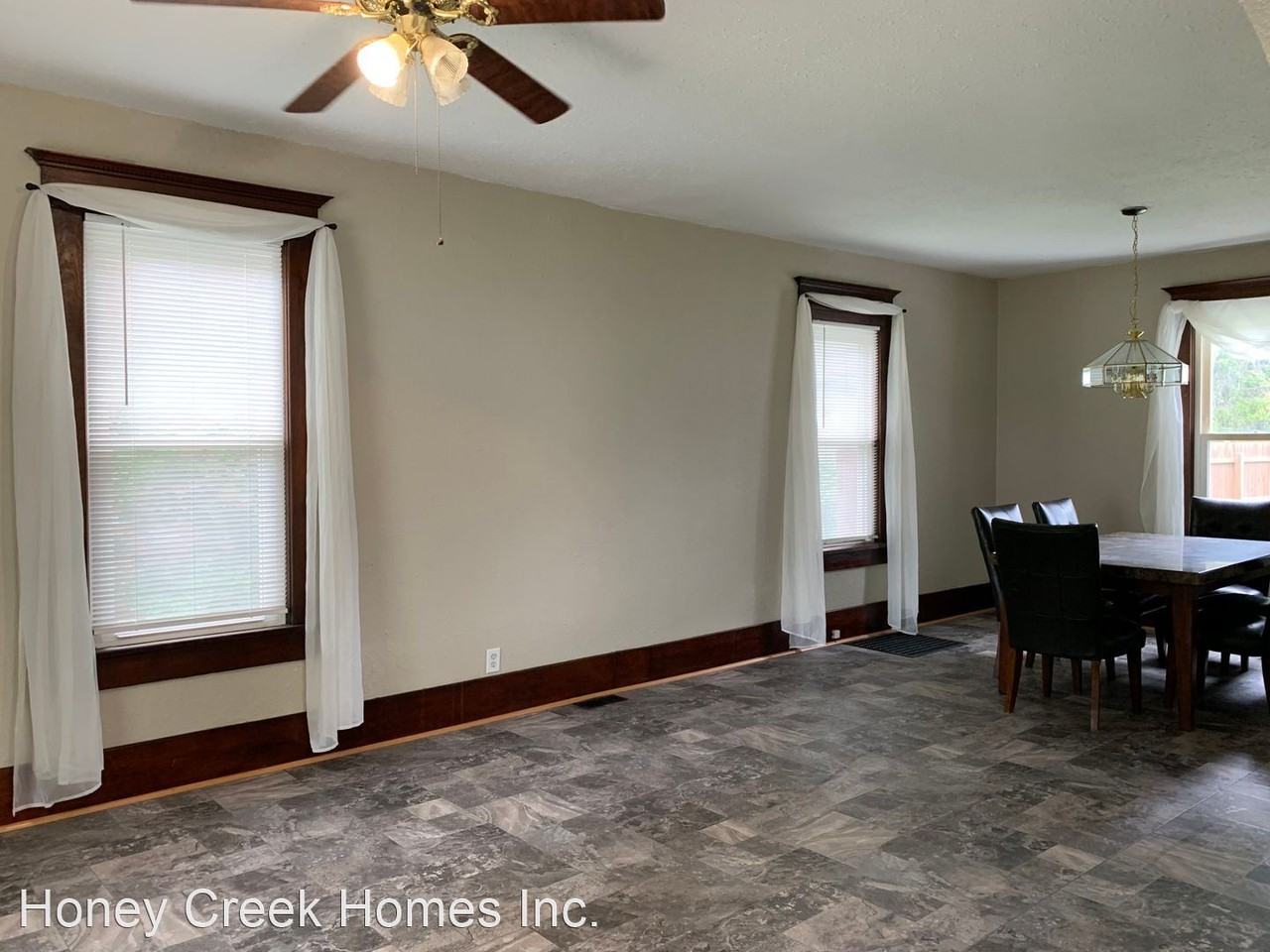 227 Franklin St - Photo 2 of 9