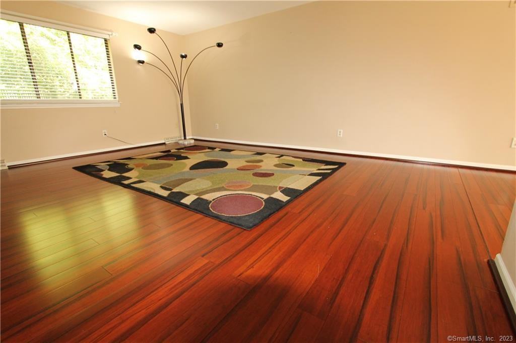 579 Churchill Dr - Photo 3 of 26