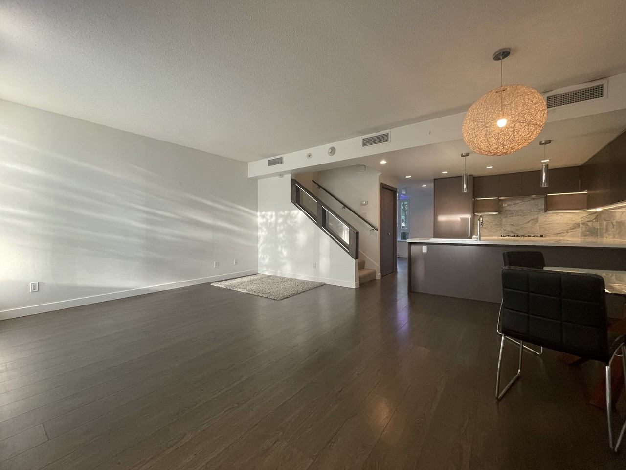 6522 Nelson Avenue - Photo 3 of 15