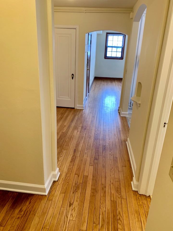 410 Castle Place - Photo 6 of 11