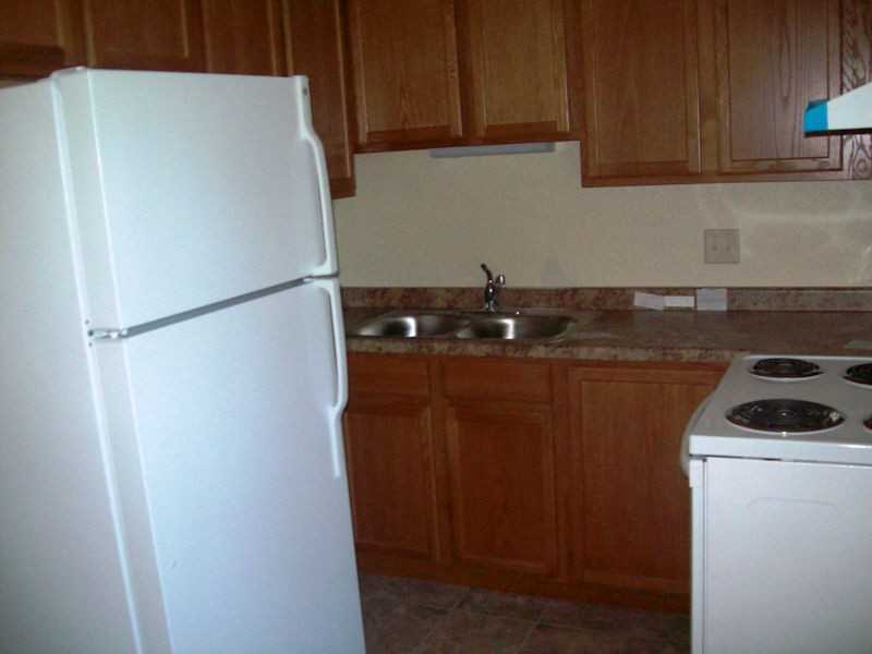 2116 Fisher St - Photo 2 of 11