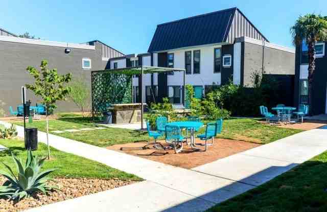 E Riverside Dr & Shore District Dr - Photo 4 of 6