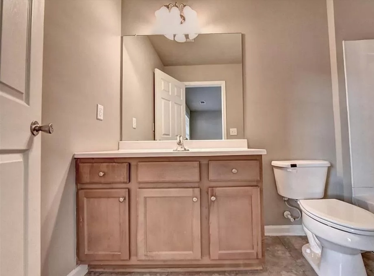 2984 Ashlyn Pointe Drive - Photo 3 of 5