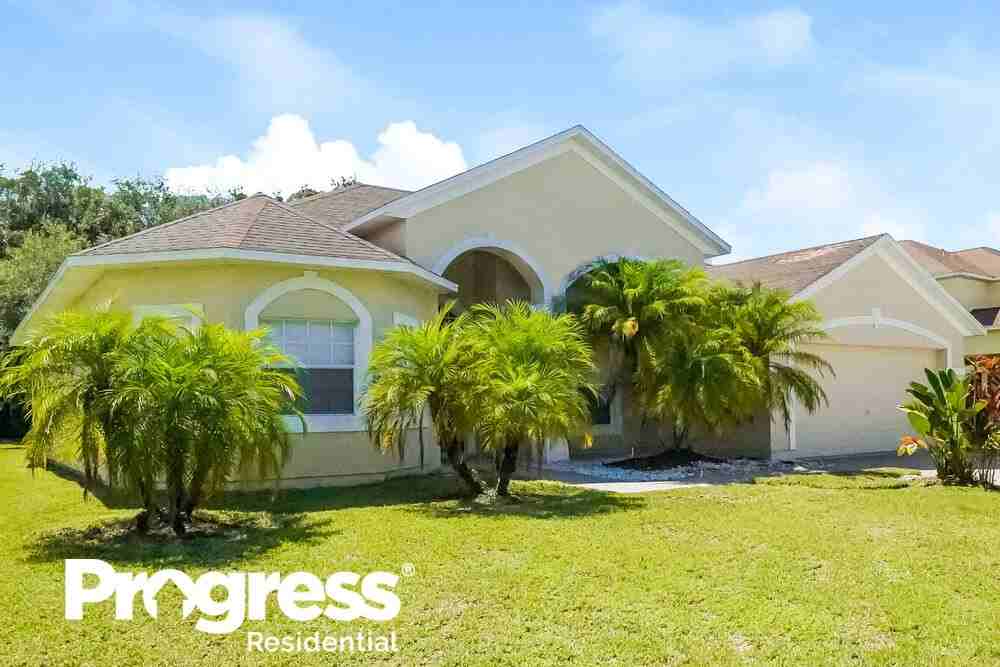 2724 Patrician Cir - Photo 3 of 16
