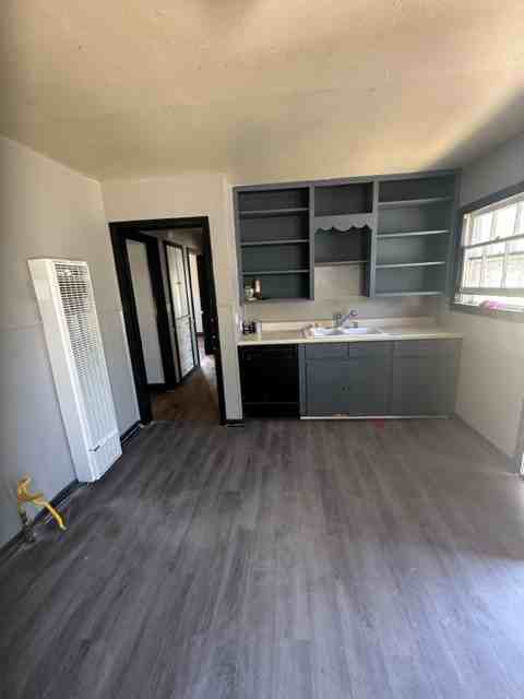 4204 S Monroe St #1 - Photo 3 of 7
