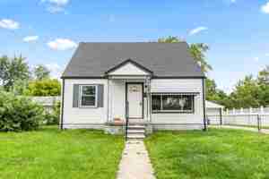 featured image of 32506 Florence St #1