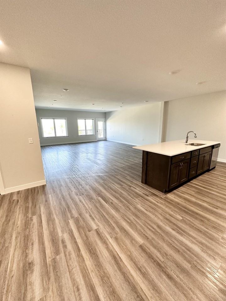 715 Lake Shore Drive Northeast - 115Unit 115 #115 - Photo 2 of 28