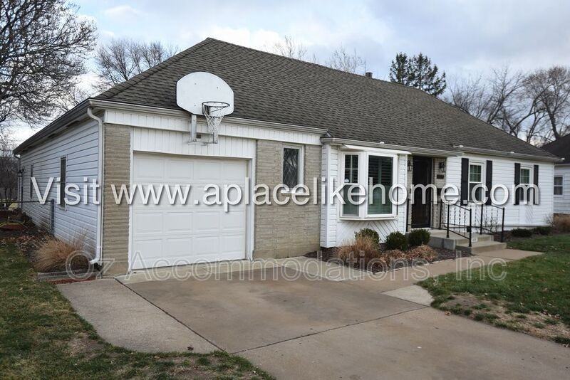 9539 Kessler St - Photo 3 of 29