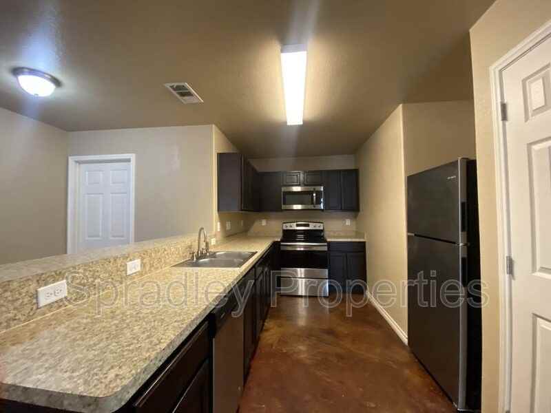 1573 Brady Way - Photo 4 of 10