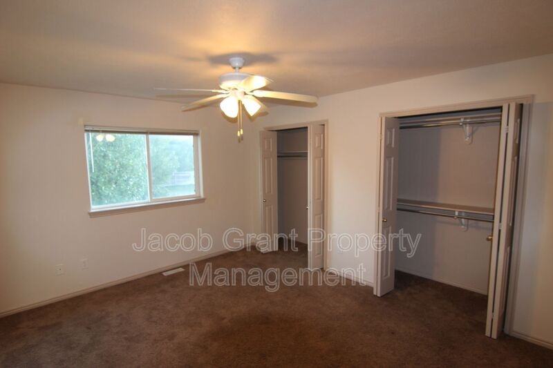 4240 Willow Canyon Dr - Photo 6 of 19