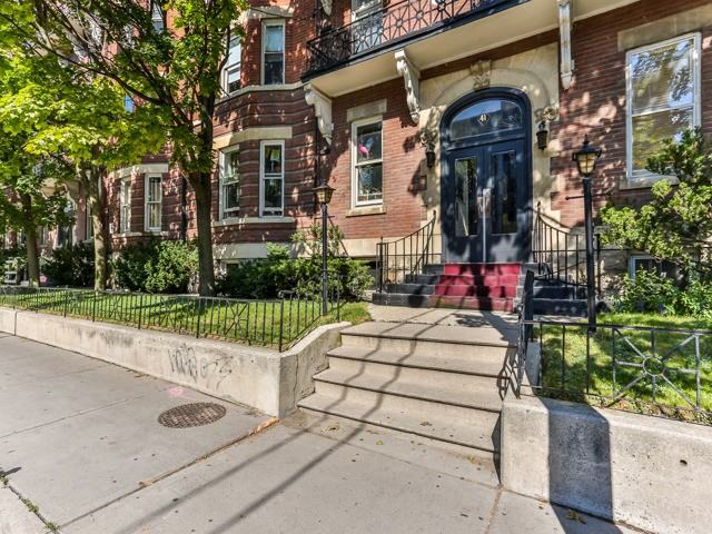 Spadina Gardens - Photo 2 of 2