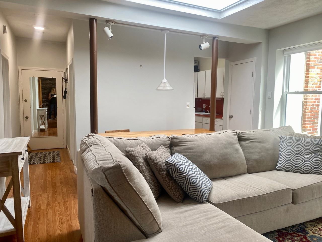 440 Hanover St #5D - Photo 4 of 19