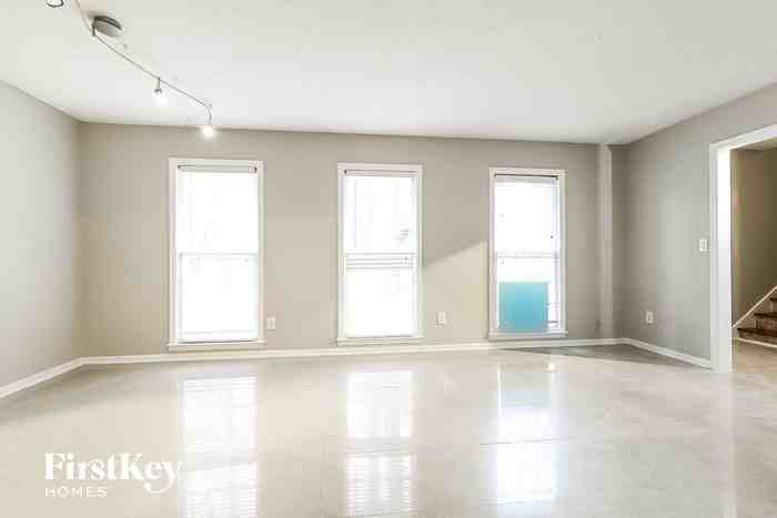 392 Harmony Grove Rd - Photo 2 of 15