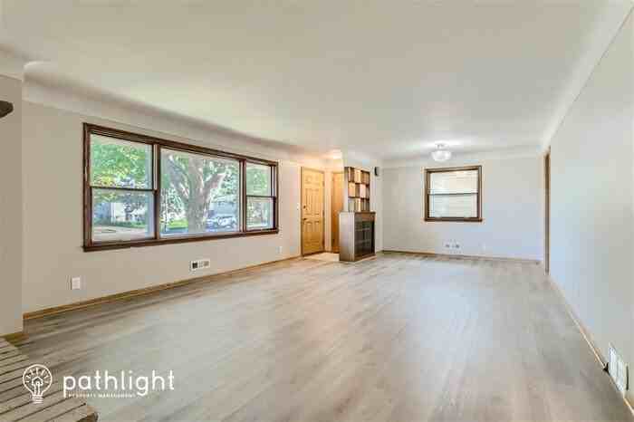 7508 18th Ave S - Photo 3 of 16