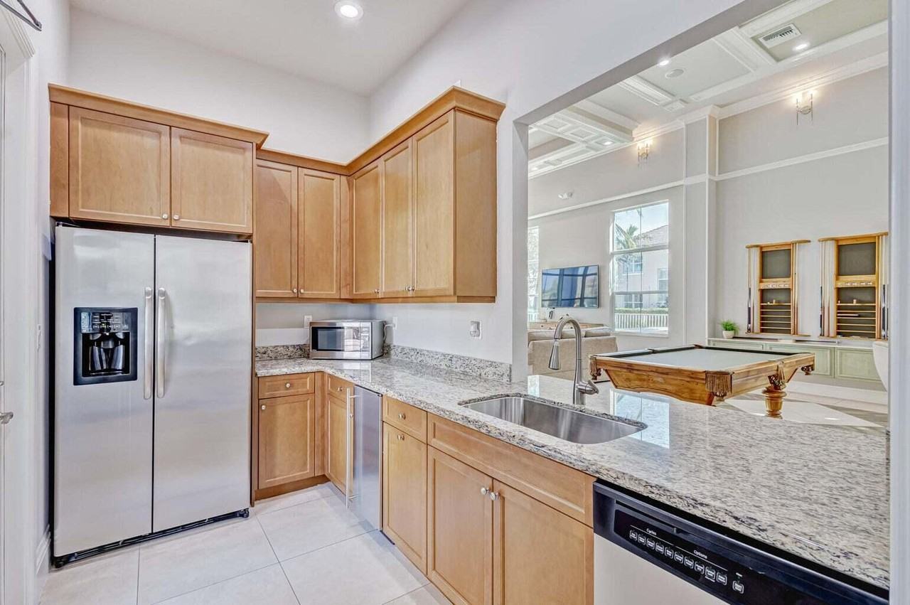 5150 Hamilton Ct #5150 - Photo 2 of 35