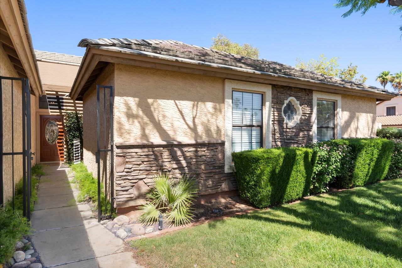 16023 N 58th Way #NA - Photo 2 of 44