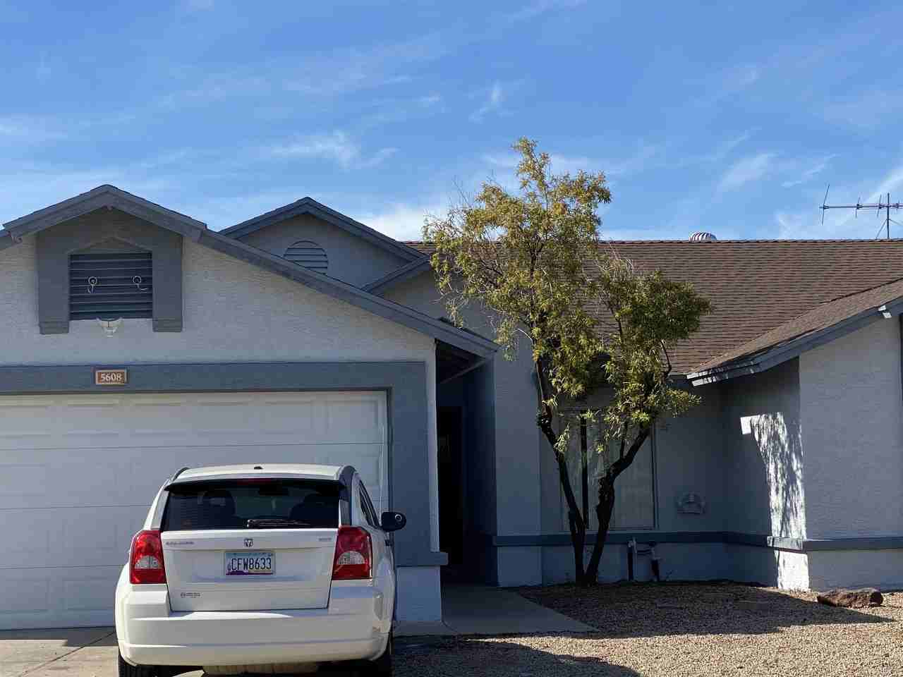 8565 W Tuckey Ln - Photo 2 of 12