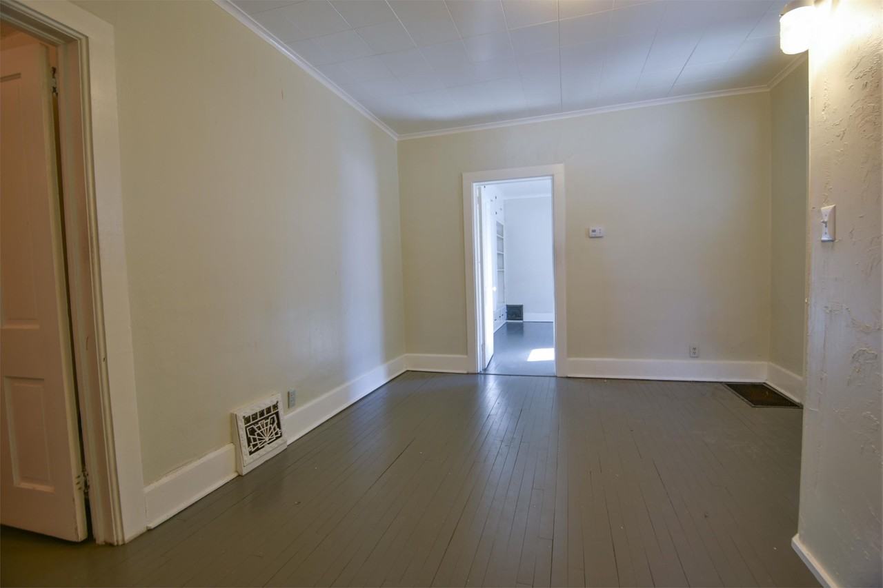 127 Woodlawn Ave Apt B #B - Photo 5 of 9